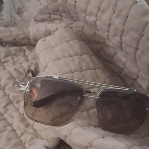 Stylish Silver Sunglasses